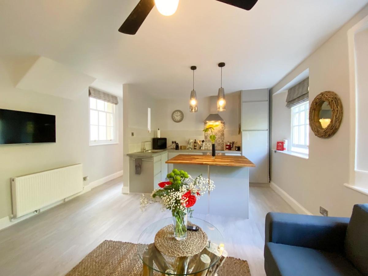 Meadfoot Bay Apartment At Hesketh Crescent Торкі Екстер'єр фото